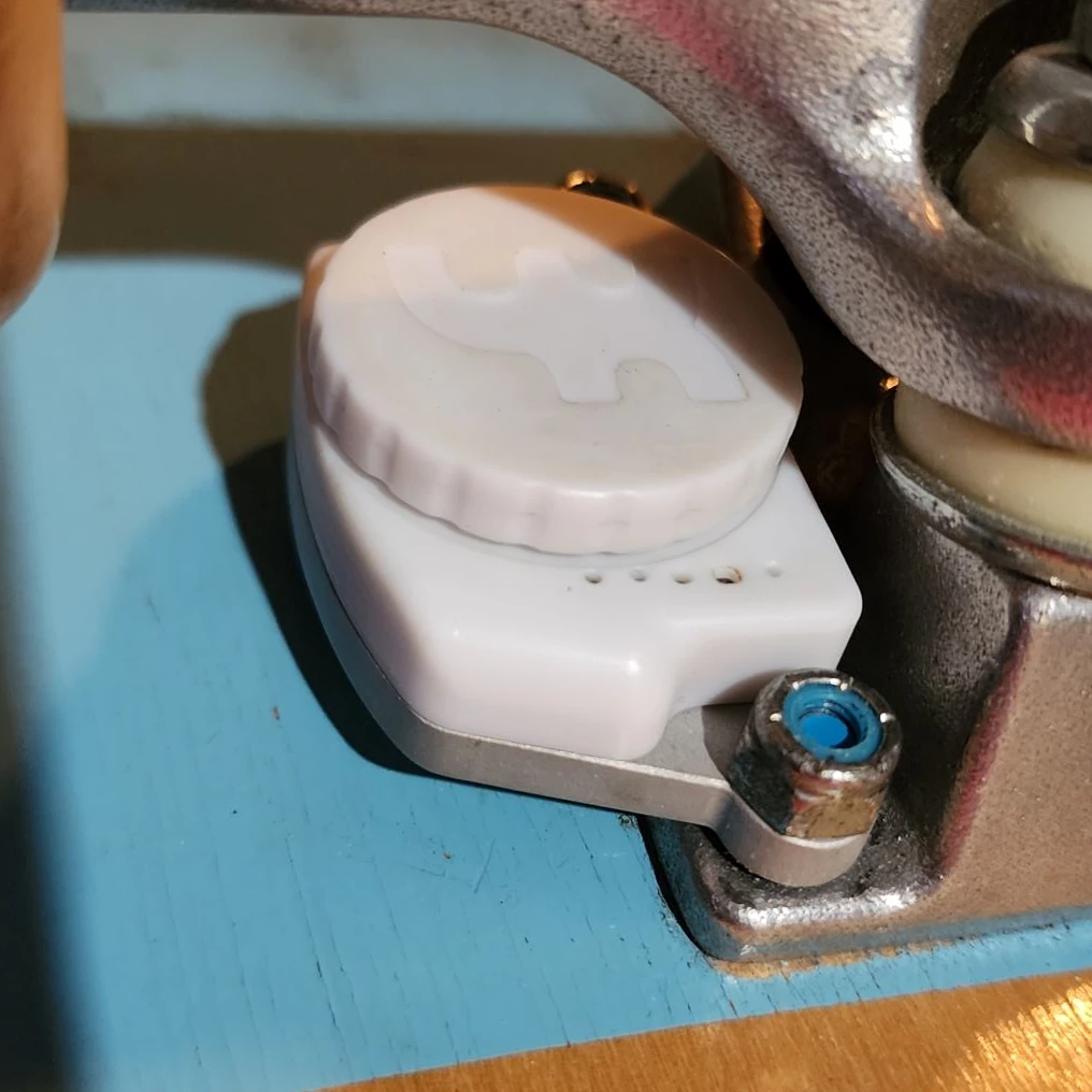 Big Finch Co Skateboard Hitch